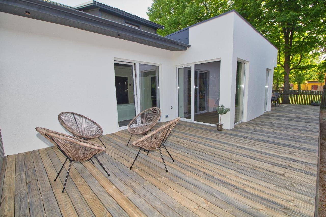 Casa Monkey Paernu With Sauna And Terrace ภายนอก รูปภาพ